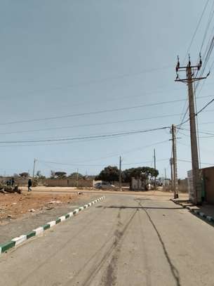 Titre foncier individuel 150m2 à Bambilor route bitumée image 9