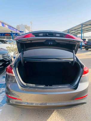 Hyundai elantra 2018 image 12
