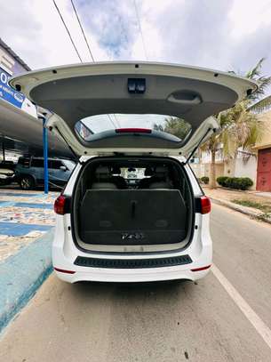 Kia carnivale 2017 image 8