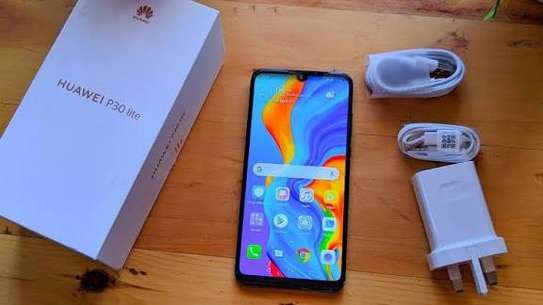 Huawei p30 lite sceller 128go ram 6go 4g dual sim image 2