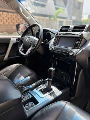 Toyota prado VX image 3