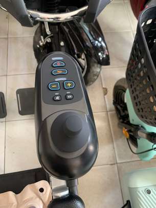 fauteuil roulant électrique image 3