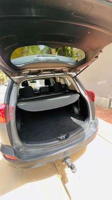 Toyota rav 4 XLE 2015 image 6