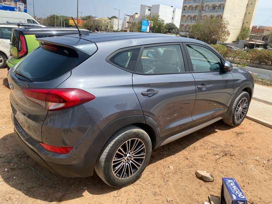 Hyundai Tucson image 2