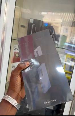 SAMSUNG Z FOLD6 5G 256GB RAM12 image 2