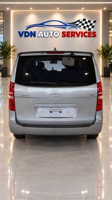 Hyundai Starex diesel boîte auto 2016-2107 image 7
