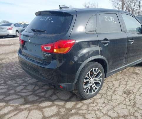 MITSUBISHI OUTLANDER SPORT sous douane image 14