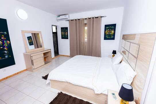 Appartement 3 Chambres Entièrement Équipé image 1