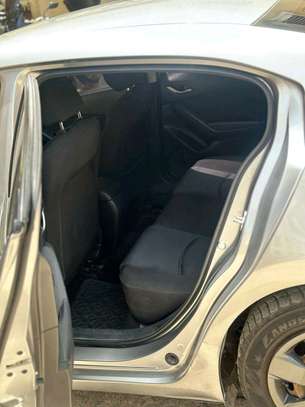 Mazda 3 Top model image 3