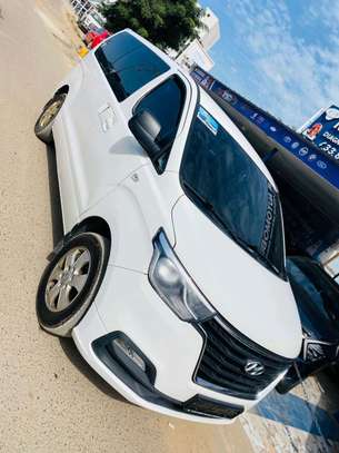 Hyundai starex 2019 12 place image 3