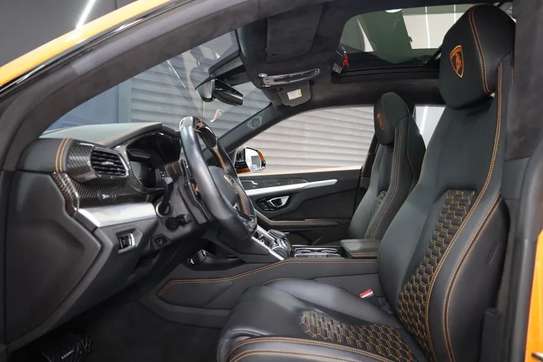 Lamborghini urus 2021 image 8
