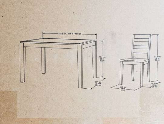 Table à manger en bois d'acajou avec quatre chaises image 2
