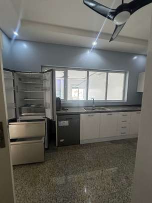 Bel appartement de 3 chambres à louer mamelle image 4
