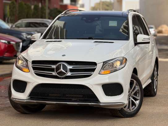 Mercedes gle400 image 2