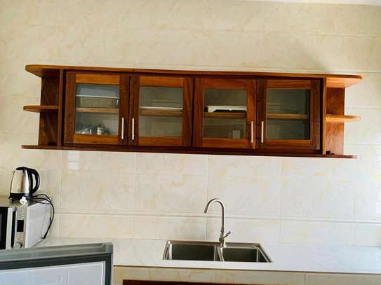 Appartement moderne avec piscine privée et jardin sécurisé image 6