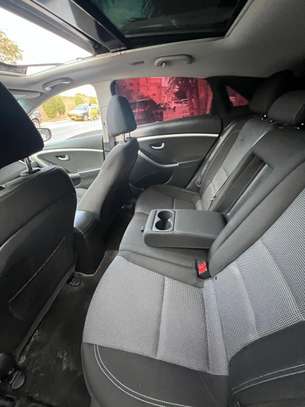HYUNDAI ELANTRA GT 2017 image 8