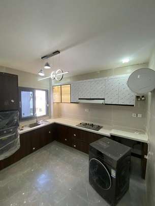 Appartement de type F3 à louer au mamelle cité mbackiou Faye image 2