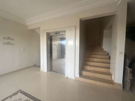 Grands appartements F4 aux Almadies route du King Fahd image 15