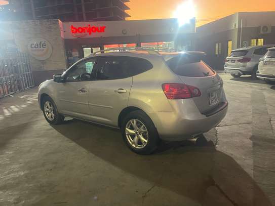 Nissan rogue 2010 image 3
