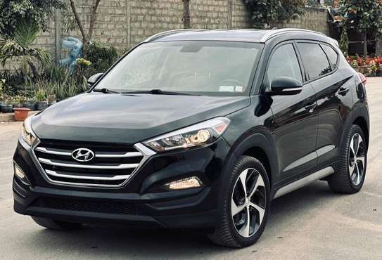 Hyundai Tucson 2018 AWD image 3