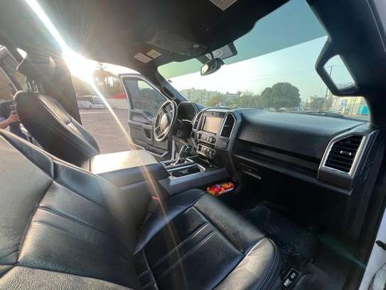 FORD F-150 – Surélevé, robuste et prêt à tout ! image 6