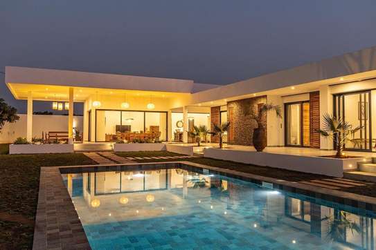 Villa haut de gamme a vendre a Nguerign image 2