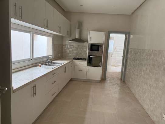 Très Bel appartement à louer image 2