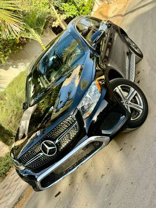 Mercedes-Benz GLC 300 année 2018 image 11