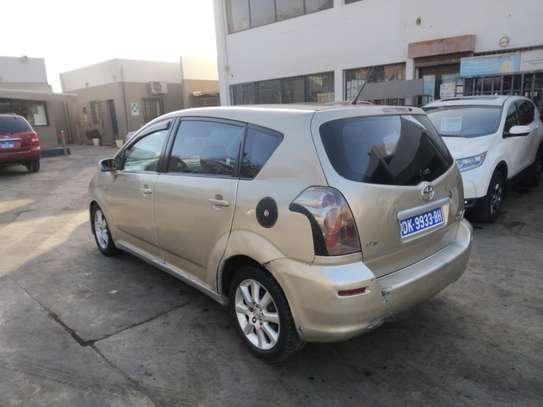 Toyota verso 7 palace diesel 2009 image 1
