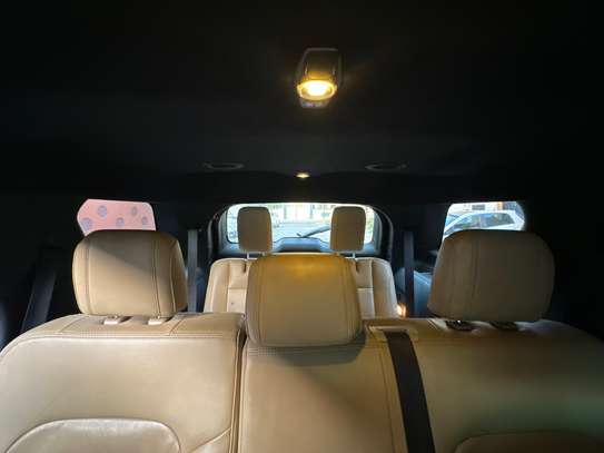 Ford explorer image 7
