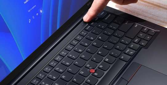 Lenovo ThinkPad X1 Carbon Gen 11 image 2