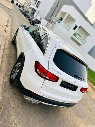 Mercedes glc250 2016 image 3