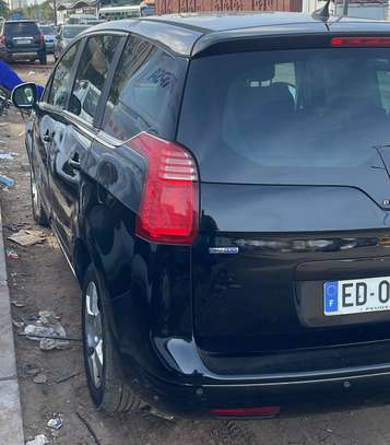 PEUGEOT 5008 2016 image 4