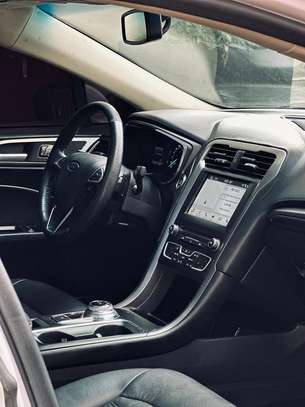 Ford fusion image 9