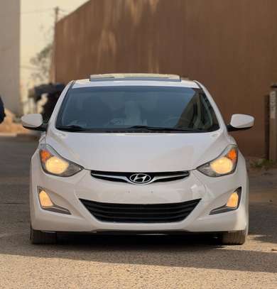 Hyundai elantra image 1