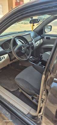 Pajero sport 2009 image 5