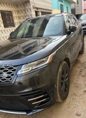 Range rover velar image 10