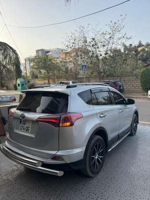 TOYOTA RAV 4 2017 image 5