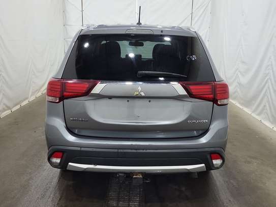MITSUBISHI OUTLANDER 2016 image 7