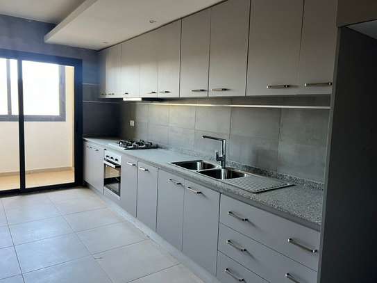 Ref_2780_GL  Beaux appartements à louer  au 4eme étage image 5
