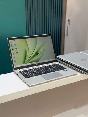 HP EliteBook 830 G8 * 11e Gen image 2