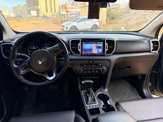 Kia SPORTAGE année 2018 automatique diesel image 3