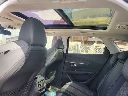Peugeot 3008 2019 image 3