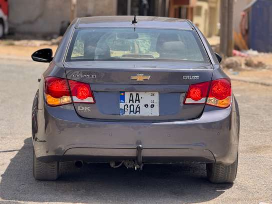 CHEVROLET CRUZE TRÈS BON POUR YANGO image 9