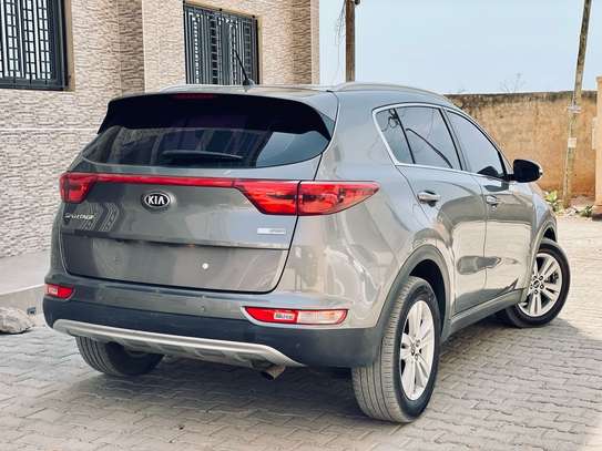 KIA SPORTAGE Venant Diesel image 6