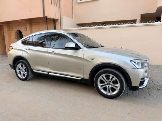 BMW X4 image 8