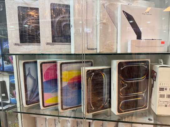 Macbook Air M4 RAM24 512Go ✅ Neuf / Macbook air 13" 2025 image 2