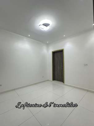 À louer – Appartement F4 neuf aux Mamelles image 13