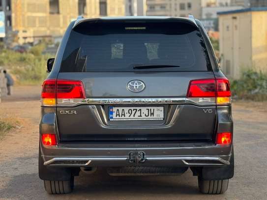 TOYOTA LAND CRUISER 2018 image 11