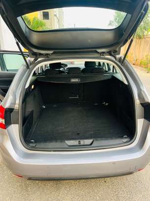 Peugeot 308 image 6